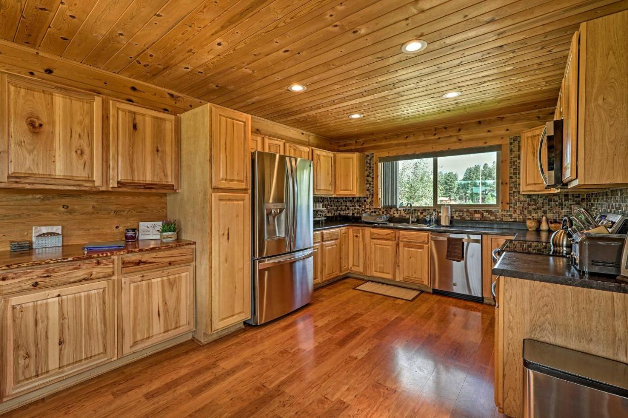 Woodsy Pinetop Oasis, 11 Mi To Rainbow Lake! Exterior photo